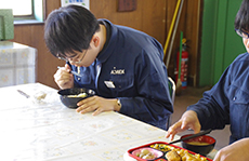 昼食